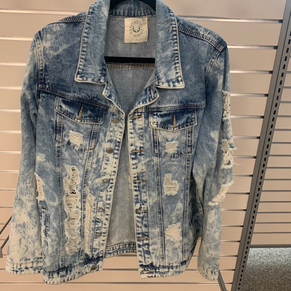 Oversized distressed jean jacket nwot